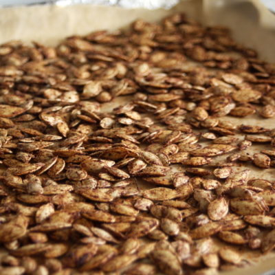 Pumpkin Pie Spiced Roasted Pumpkin Seeds